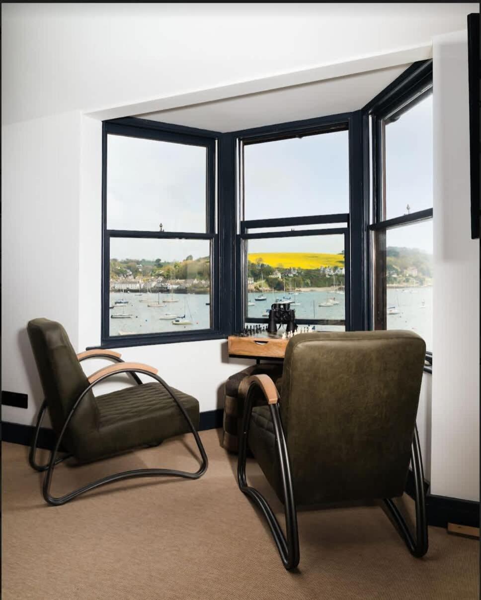 Stunning Waterfront Apartment With Spectacular Views & Parking At 'Captains Loft' Falmouth Dış mekan fotoğraf